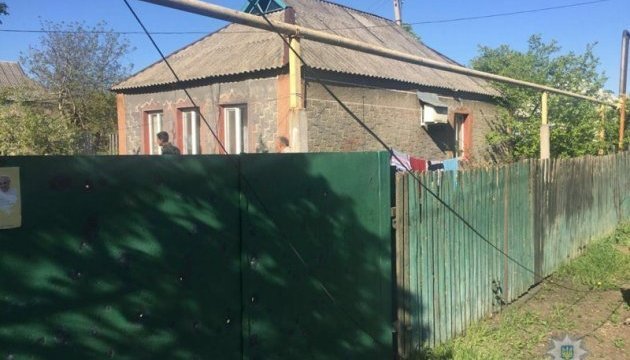 Maryinka comes under fire, houses, hospital damaged