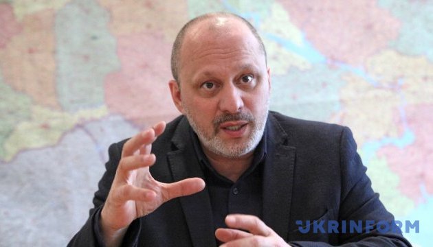 アラサニヤ公共放送局総裁、総裁職解任を発表