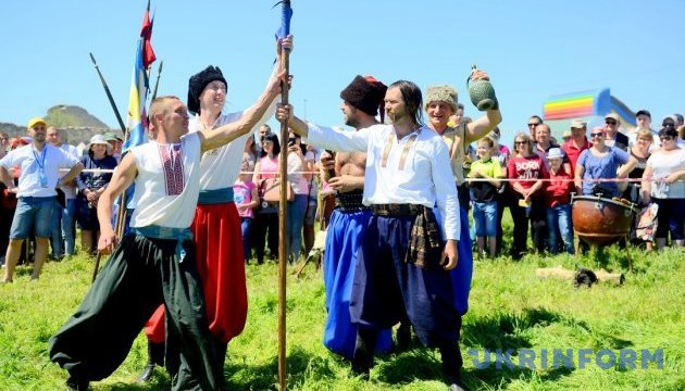 Як на Херсонщині козаки туристичний сезон відкривали