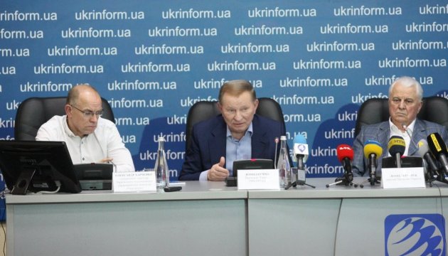 Kuchma calls main topic of upcoming meeting of Poroshenko with Merkel, Macron in Aachen