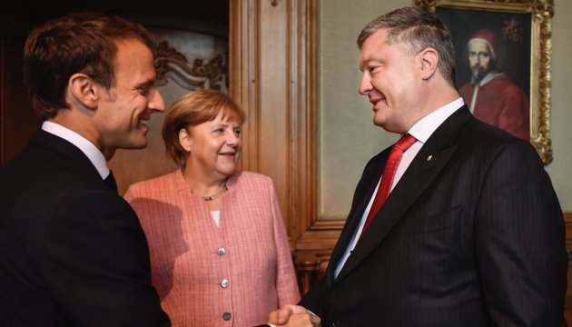 Poroshenko warns Macron, Merkel about geostrategic danger of Nord Stream 2