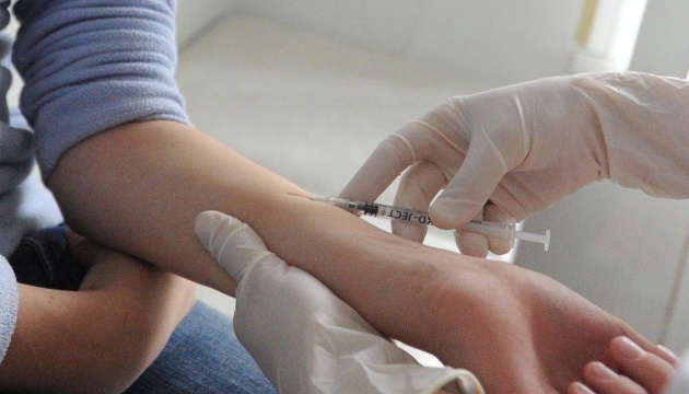 Финляндия будет вакцинировать заробитчан из Украины