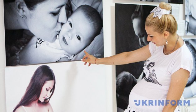Сьогодні в Україні відзначають День Матері