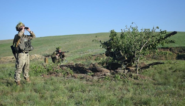 Militants launched 34 attacks on Ukrainian troops in Donbas in last day