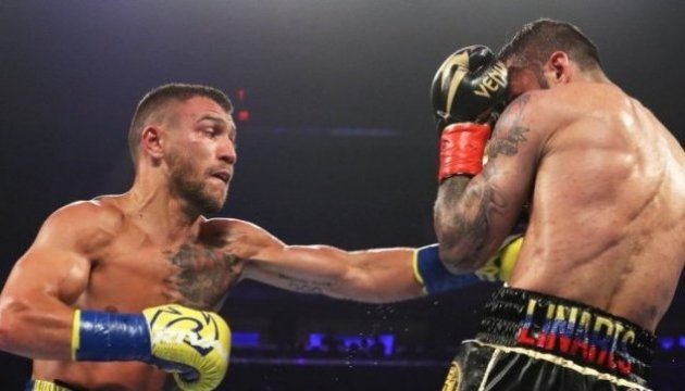 Lomachenko defeats Linares, becomes world lightweight champion