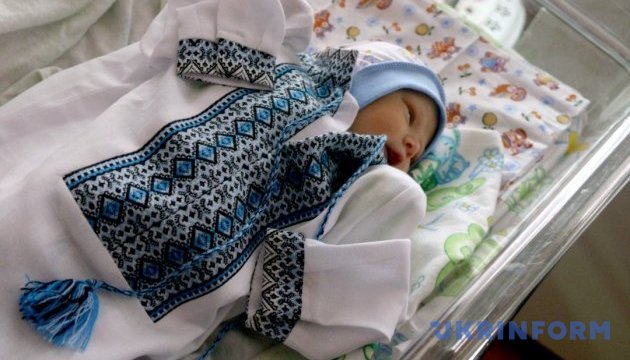 В Україні від початку року народилися майже 78 тисяч дітей