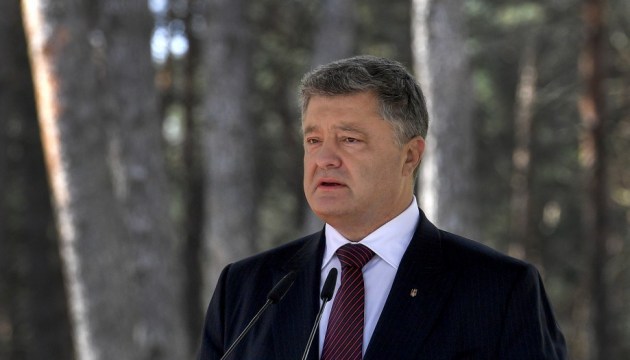 Poroshenko thanks EU for extending sanctions against Russia