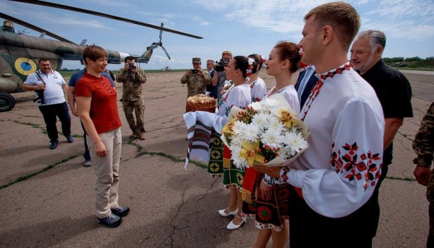 Estnische Staatspräsidentin Kaljulaid besucht Kramatorsk - Bilder