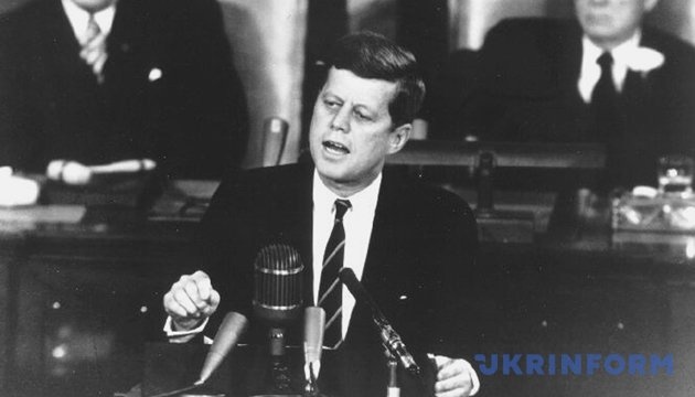 У Штатах розсекретили частину документів про вбивство Джона Кеннеді