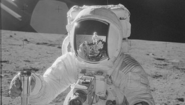 Помер американський астронавт, який побував на Місяці
