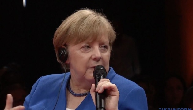 Меркель заперечує зростання злочинності у Німеччині через мігрантів