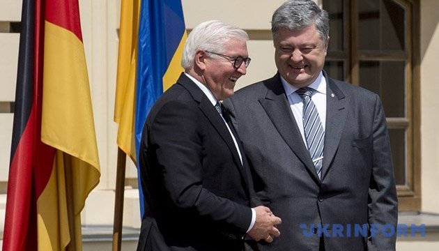 Торгівля між Україною та ФРН торік зросла майже на 23% - Порошенко