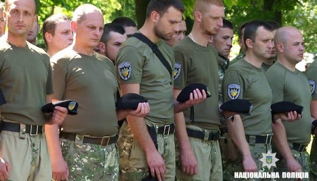 У Франківську вшанували пам'ять правоохоронців, які загинули у збитому бойовиками Мі-8