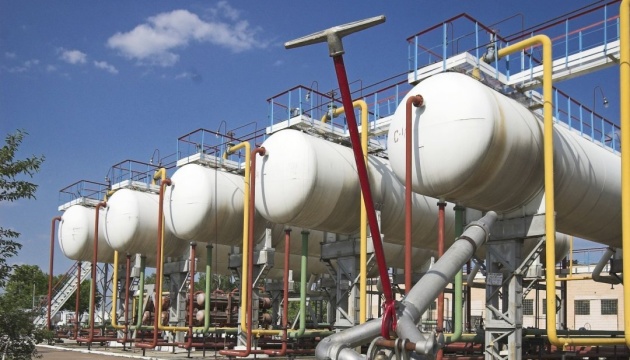 Обсяги імпорту скрапленого газу в Україну скорочуються третій місяць поспіль