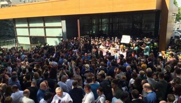 У Грузії більше тисячі людей вимагають відставки прокурора через смерть підлітка
