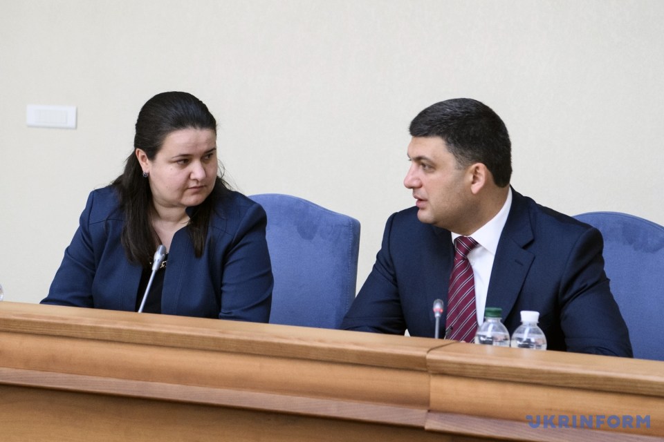 Regierungschef stellt geschäftsführende Finanzministerin Oxana