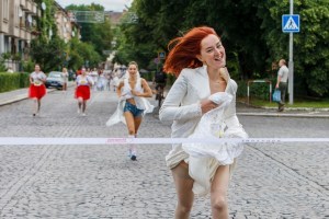 Забег невест,