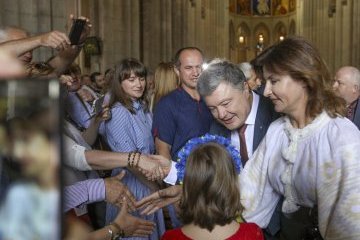 Порошенко подякував українцям Іспанії за допомогу воїнам на Донбасі