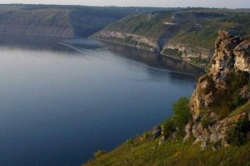 Экологию рек Кабмин будет улучшать с помощью международных партнеров - Гройсман