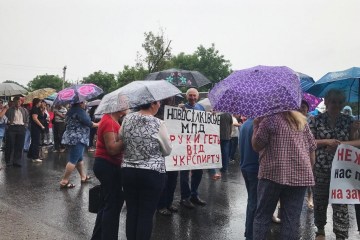 Тернопольские спиртовики перекрыли трассу Тернополь-Львов из-за ареста счетов