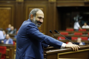 Президент Вірменії привітав Зеленського та побажав йому успіхів