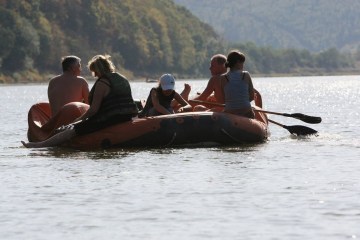 Львівщина чекає в травні на туристів: пропонують сплави, гастромандри та «чорні тюльпани»