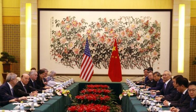 Китай попереджає: введення мит анулює торговельні угоди з США
