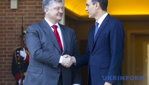 Spain supports extension of EU sanctions against Russia – Poroshenko