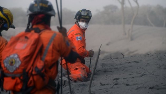 Унаслідок виверження вулкана в Гватемалі 75 осіб загинули, 200 зникли безвісти