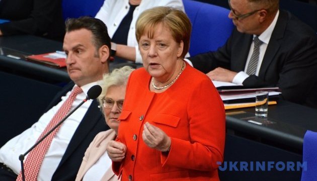 Merkel sees no reason to return Russia to G8