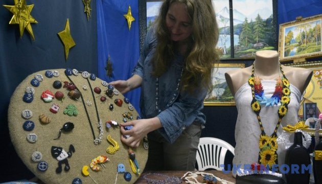 У Вінниці стартував фестиваль подарунків ручної роботи 