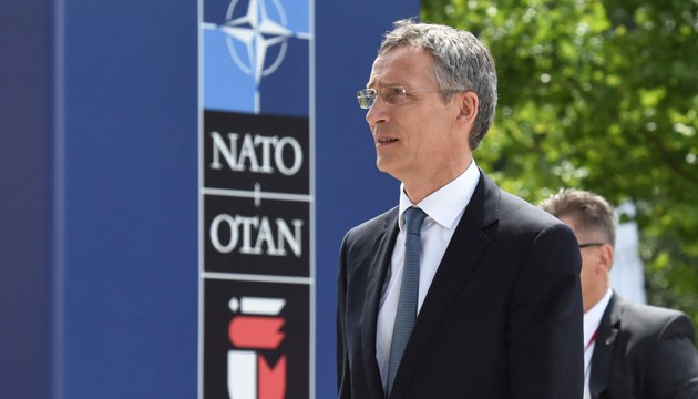 Stoltenberg: NATO hält Tür für Ukraine weiter offen