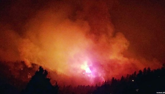 У двох штатах США ширяться лісові пожежі, проводиться евакуація
