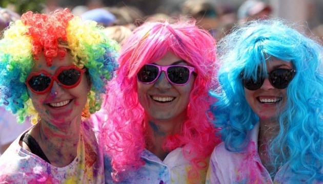 Over 3,000 people participate in Color Run in Kyiv