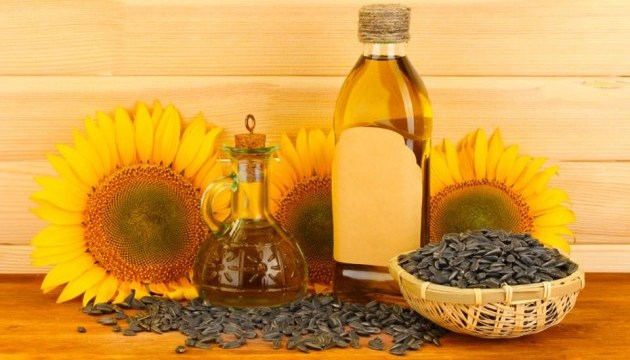 АМКУ попросили перевірити можливу змову на ринку соняшникової олії