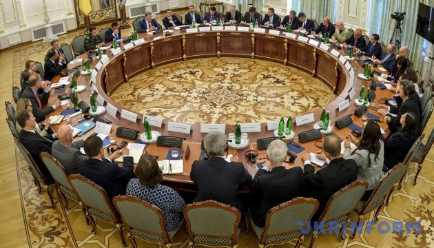 Керченський міст і політв’язні: Порошенко нагадав ЄС про нові злочини Кремля