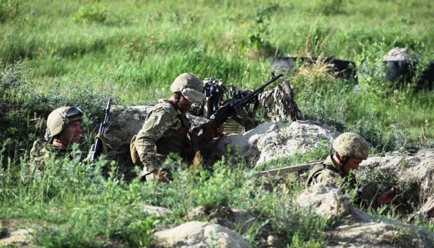 Штаб: окупанти прицільно гатять з гранатометів і кулеметів, поранений боєць ООС