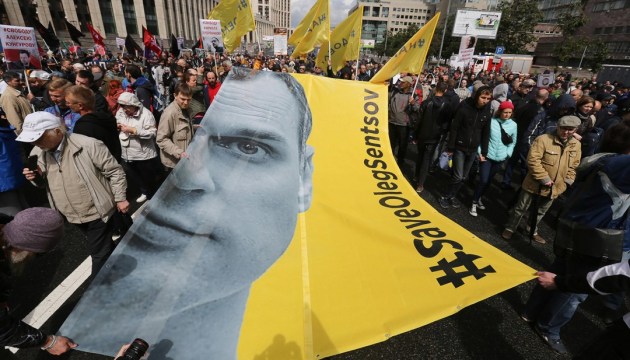 Más de 77 mil personas firmaron la petición en apoyo de Sentsov