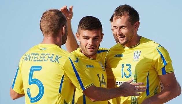 Пляжний футбол: збірна України вирушила до Баку на відбір Євроліги-2018