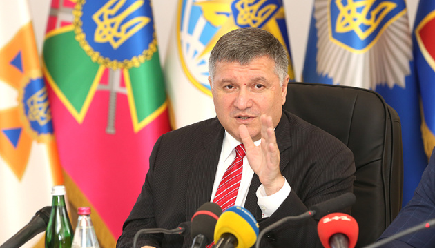 Avakov calls on Parliament to step up measures against violators of traffic rules