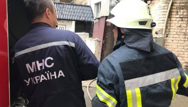 У столиці загасили пожежу на Хмельницького