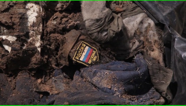 Im EU-Parlament fragt man sich, woher im russischen Pskow neue Gräber von Soldaten