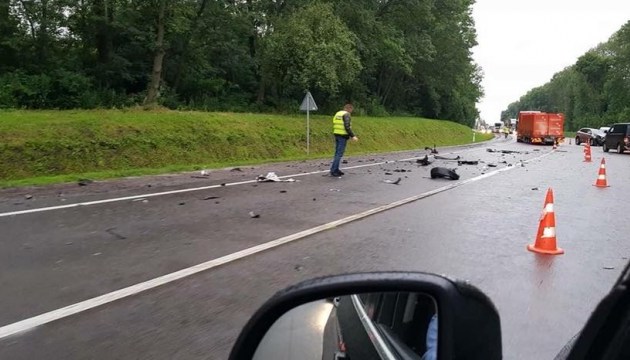 На Львівщині посол Швейцарії спричинив потрійну ДТП, шестеро постраждалих