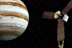 Розколота крижана кора: зонд NASA показав поверхню супутника Юпітера
