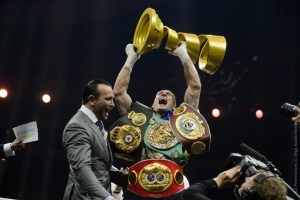 Усика позбавили пояса WBO