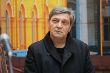Volodymyr Zelensky a accordé la citoyenneté ukrainienne à un journaliste russe et son épouse 