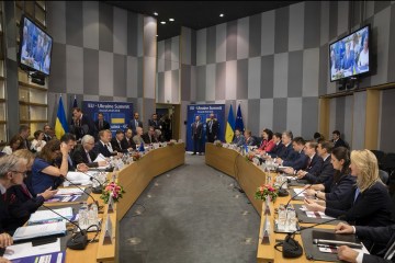 Лідери ЄС визнали порушення суверенітету України «актом агресії» збройних сил РФ