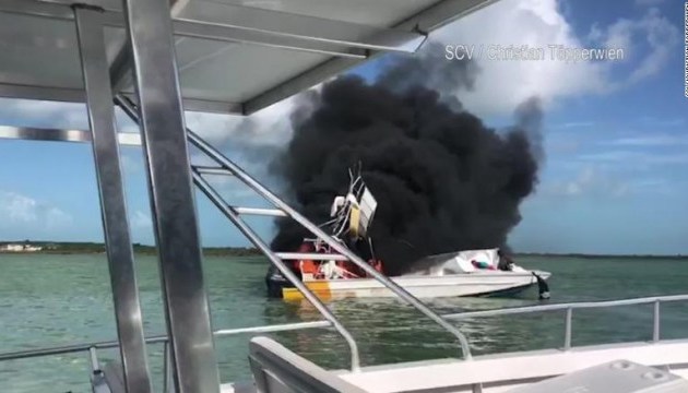 На Багамах у повітря злетів човен з туристами: є загиблий та поранені