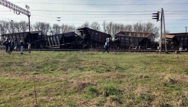 Аварія на Одещині: залізничники відновлюють рух на непарній колії