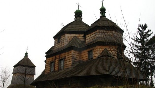 Туристичні маршрути дерев'яними церквами проклали на Львівщині